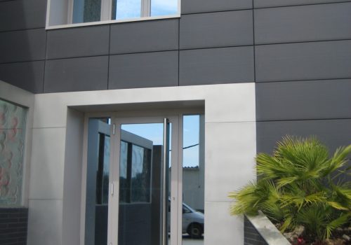 fachada revestida con pvc